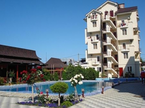 Marina Hotel